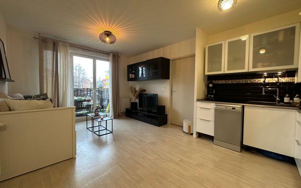 Appartement à vendre    2 pièces • 36 m2 Corbeil-Essonnes