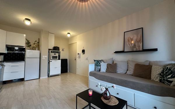 Appartement à vendre    2 pièces • 36 m2 Corbeil-Essonnes