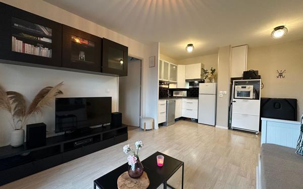 Appartement à vendre    2 pièces • 36 m2 Corbeil-Essonnes