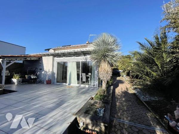 A VENDRE - LA BAULE GUEZY - VILLA PROCHE COMMERCES ET GARE DE PORNICHET
Dans secteur résidenti...