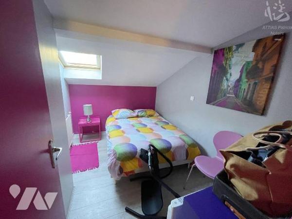 A VENDRE - LA BAULE GUEZY - VILLA PROCHE COMMERCES ET GARE DE PORNICHET
Dans secteur résidenti...