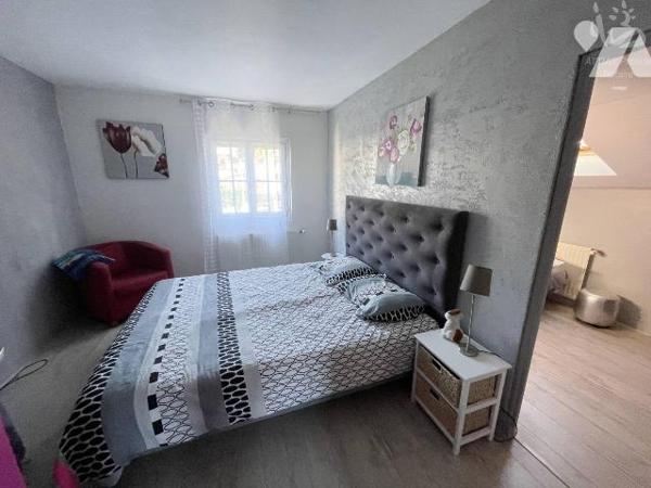 A VENDRE - LA BAULE GUEZY - VILLA PROCHE COMMERCES ET GARE DE PORNICHET
Dans secteur résidenti...