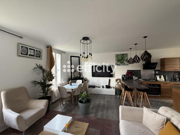 Maison 6 pièces - 93 m² Exclusivité efficity