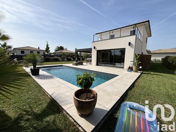 Maison à vendre 7 pièces 143 m² Carignan-de-Bordeaux