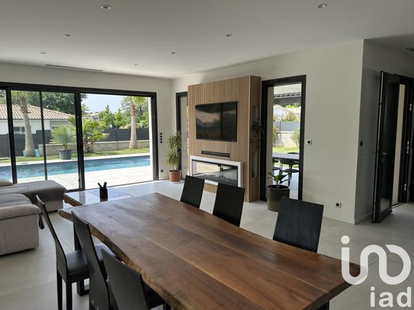 Maison à vendre 7 pièces 143 m² Carignan-de-Bordeaux