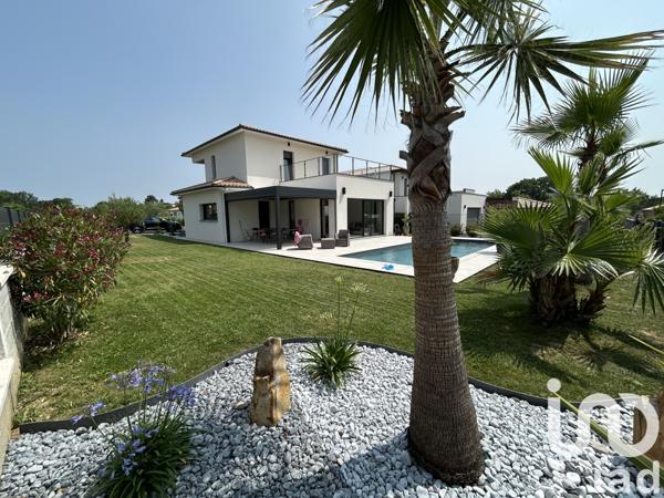 Maison à vendre 7 pièces 143 m² Carignan-de-Bordeaux