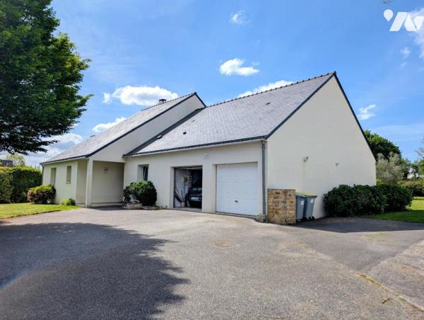 LA CHASSELOIRE - Maison plain pied - 4 chambres - double garage - piscine