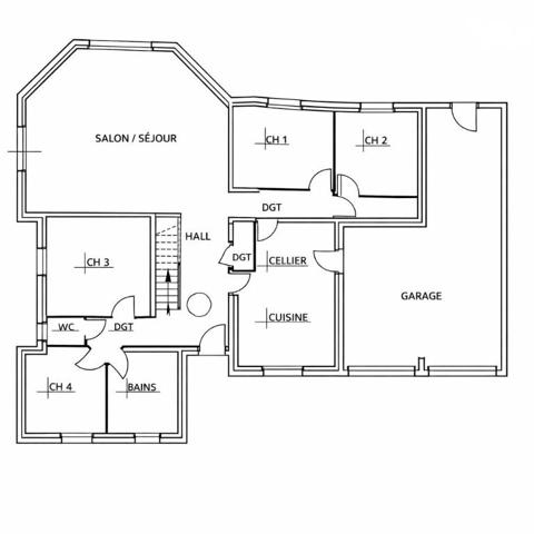 LA CHASSELOIRE - Maison plain pied - 4 chambres - double garage - piscine