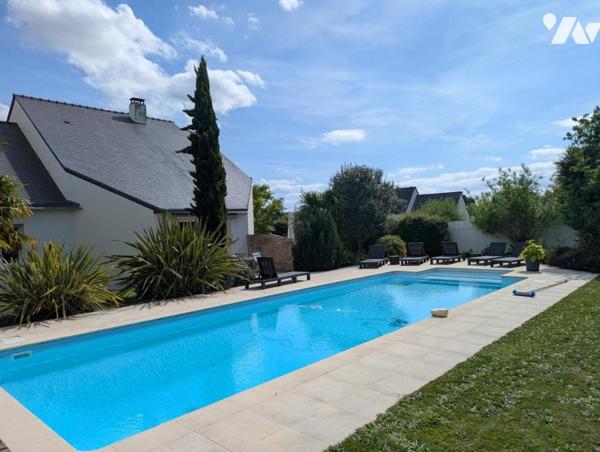 LA CHASSELOIRE - Maison plain pied - 4 chambres - double garage - piscine