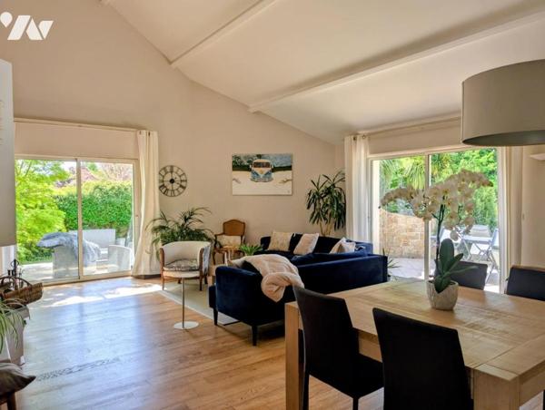 LA CHASSELOIRE - Maison plain pied - 4 chambres - double garage - piscine