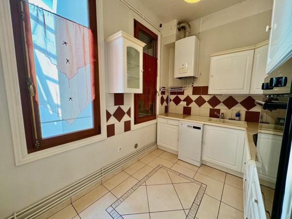 APPARTEMENT T5 A LOUER A ROANNE - CENTRE VILLE :