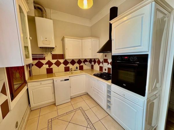 APPARTEMENT T5 A LOUER A ROANNE - CENTRE VILLE :