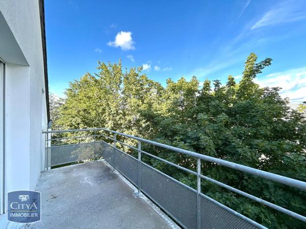 Appartement à louer 2 pièces 52.95m² Blain (44130)