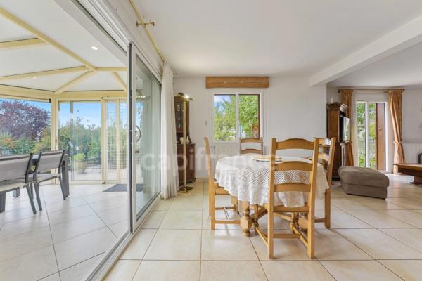 Maison à vendre 5 pièces DIVONNE LES BAINS (01)