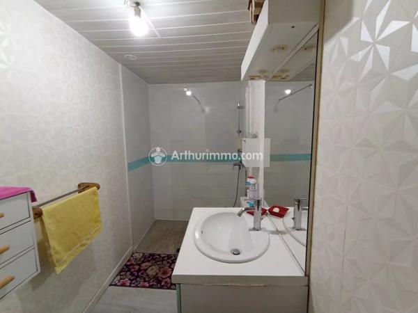 Vente Maison 2 pièces 45 m2 à Aigre