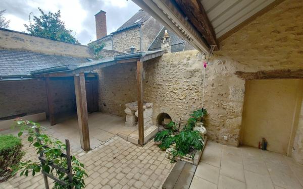 Maison à vendre    5 pièces • 135 m2 Azay-le-Rideau