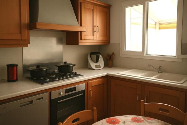 Maison familiale avec piscine et dépendance aux portes de Bourges