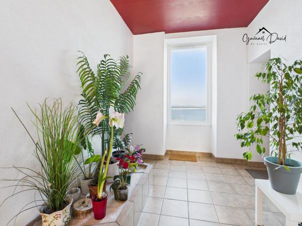 BEL APPARTEMENT 3 PIÈCES PLEINE VUE MER !