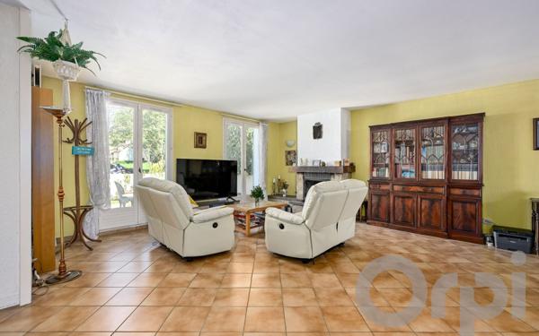 Maison à vendre    10 pièces • 197 m2 Saint-Germain-lès-Corbeil