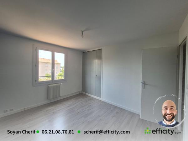 Maison
         4 pièces
        - 116 m² 148 800 € *