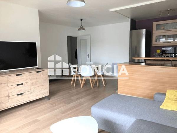 Location Appartement 2 pièces 48.4 m² - RUE DELHOMME Evreux 27000