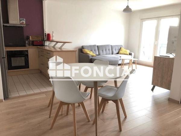 Location Appartement 2 pièces 48.4 m² - RUE DELHOMME Evreux 27000