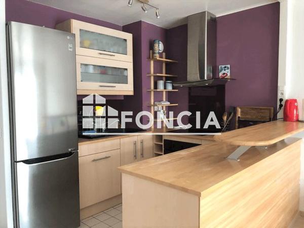 Location Appartement 2 pièces 48.4 m² - RUE DELHOMME Evreux 27000