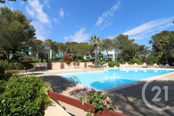 Appartement T3 à vendre  3 pièces - 75 m2 ST RAPHAEL - 83