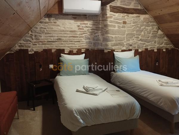 Vente
                Fonds de commerce152 m² - 7 Pièces -
                    Orchamps (39700)
