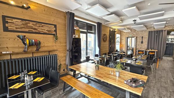 Commerce à vendre à Le Bourg-d'Oisans (38520) - Isère