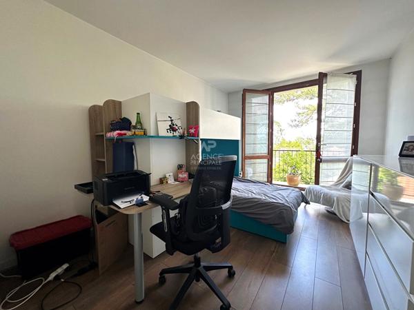 Sèvres Quartier Croix Bosset - Appartement 3 pièces €485 000 ** - Référence 566-S