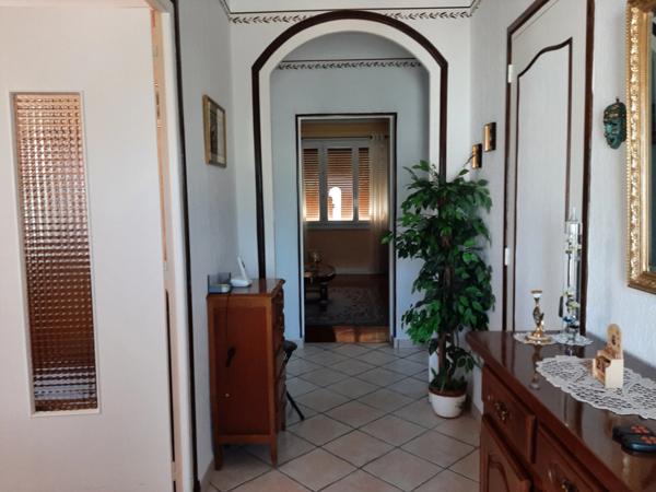 BELLE OPPORTUNITÉ. PAVILLON SUR SOUS SOL COMPLET DANS QUARTIER PAVILLONNAIRE.