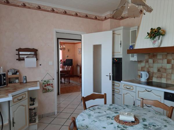 BELLE OPPORTUNITÉ. PAVILLON SUR SOUS SOL COMPLET DANS QUARTIER PAVILLONNAIRE.