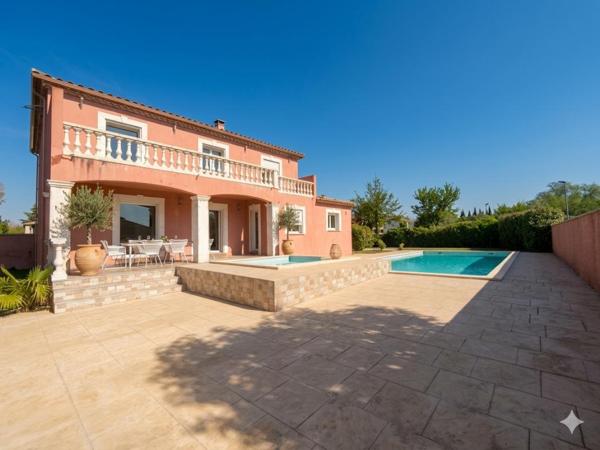 Villa d'exception dans le secteur Nîmes, 198m², jardin, piscine, spa