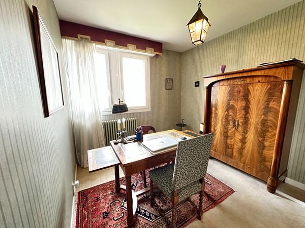 Grande maison centre de QUESTEMBERT