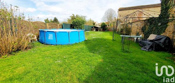 Immeuble à vendre 456 m² Brioux-sur-Boutonne