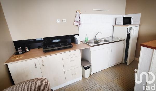 Immeuble à vendre 456 m² Brioux-sur-Boutonne