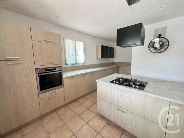Maison à vendre  4 pièces - 115,83 m 2   MARTIGUES  - 13