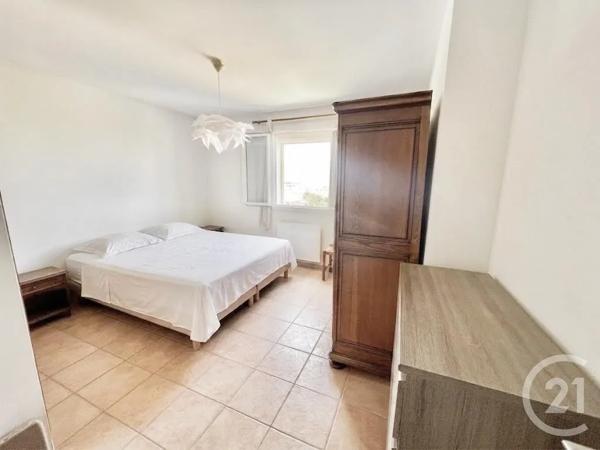 Maison à vendre  4 pièces - 115,83 m 2   MARTIGUES  - 13