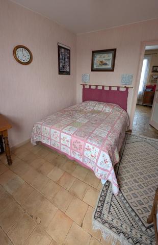 Belle maison de ville et sa dépendance