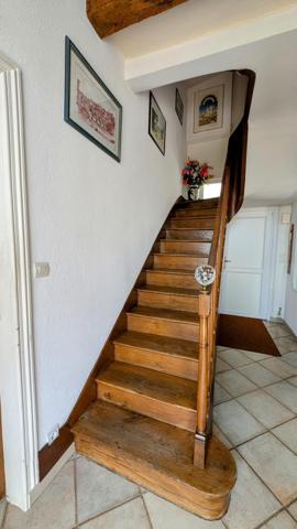 Belle maison de ville et sa dépendance