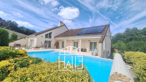 Maison
         7 pièces
        - 255 m² 384 900 € *