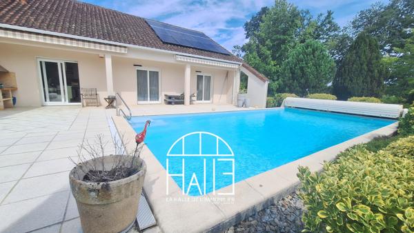 Maison
         7 pièces
        - 255 m² 384 900 € *
