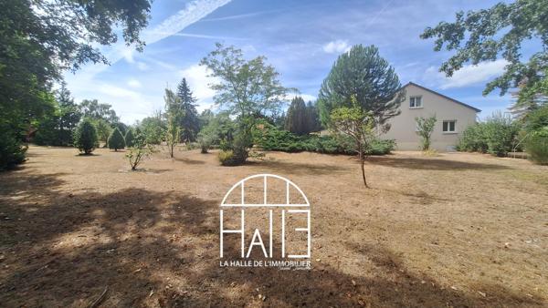 Maison
         7 pièces
        - 255 m² 384 900 € *