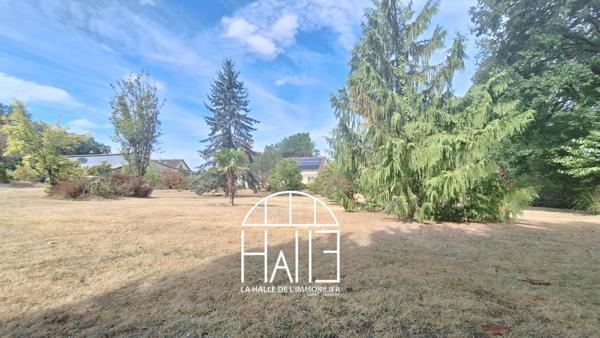 Maison
         7 pièces
        - 255 m² 384 900 € *