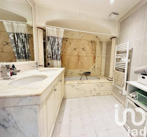 Appartement 4 pièces de 104 m² à Menton (06500)