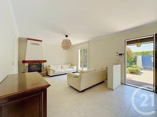 Maison à vendre  4 pièces - 75,16 m 2   MEYZIEU  - 69