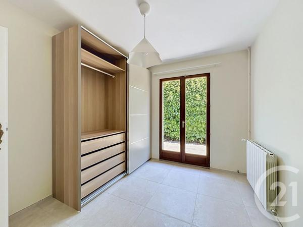 Maison à vendre  4 pièces - 75,16 m 2   MEYZIEU  - 69