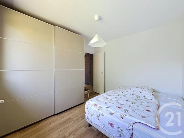 Maison à vendre  4 pièces - 75,16 m 2   MEYZIEU  - 69