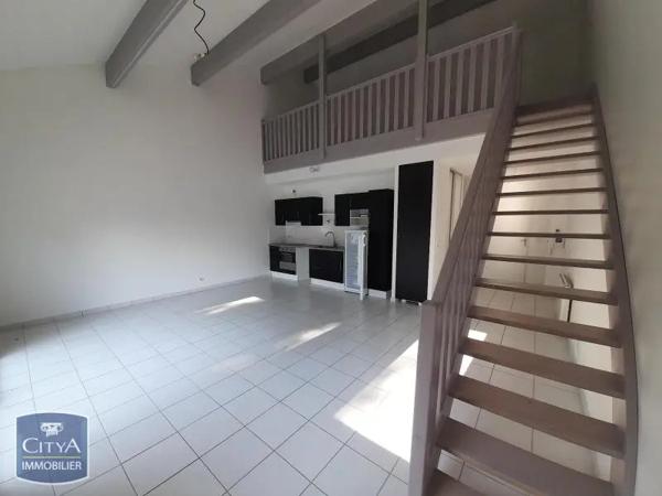 Appartement à louer 1 pièce 59.09m² Prévessin-Moëns (01280)